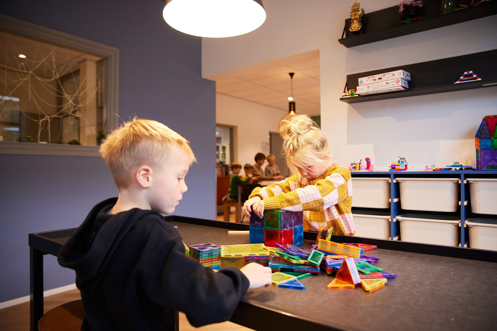 Kindcentrum Armhoefse Akker: Je kind speelt, leert en ontspant met klasgenootjes en vriendjes uit de buurt