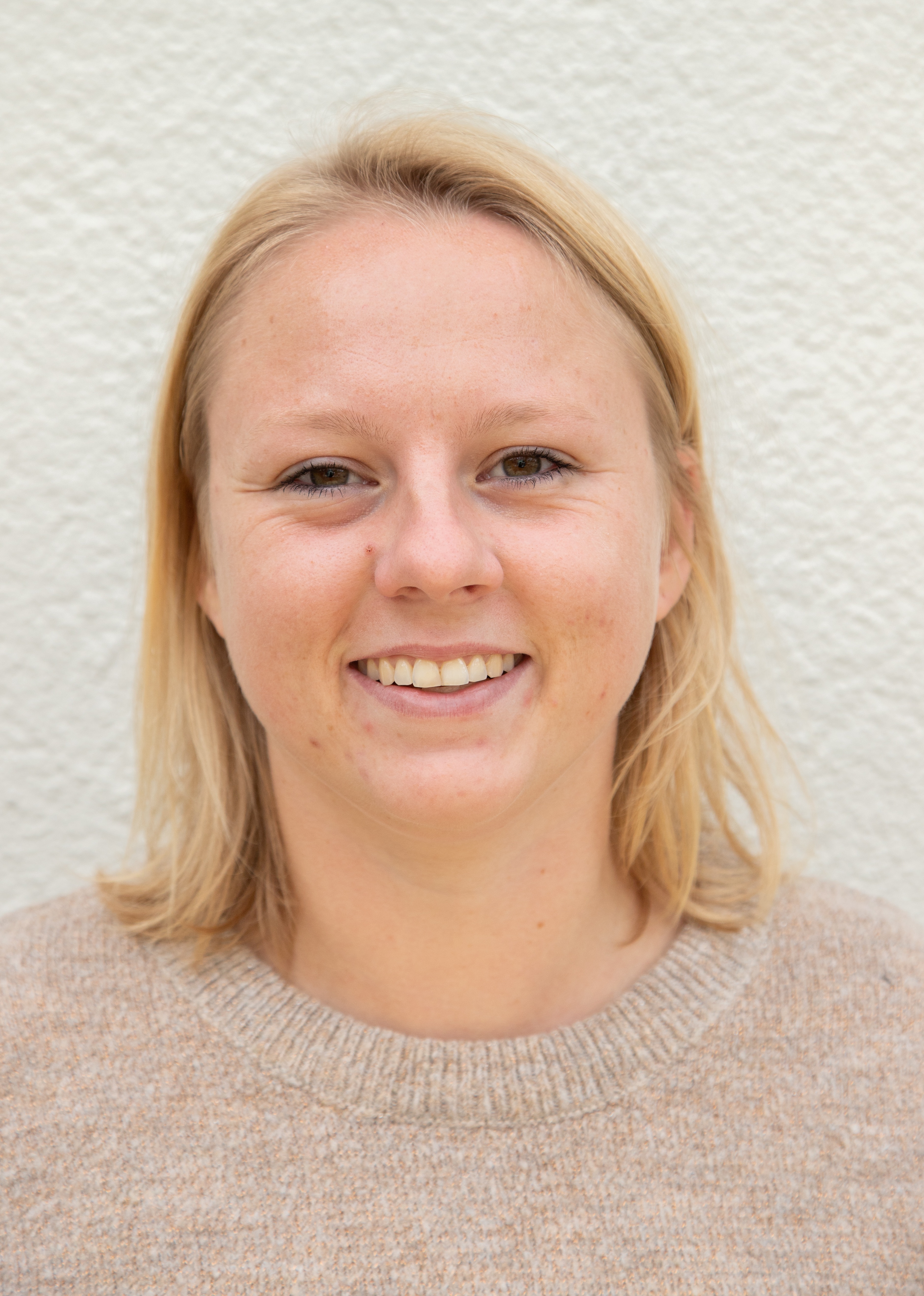 Janneke E