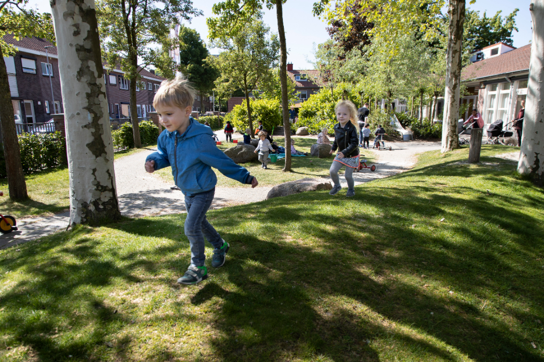 Rennen in de grote ontdektuin