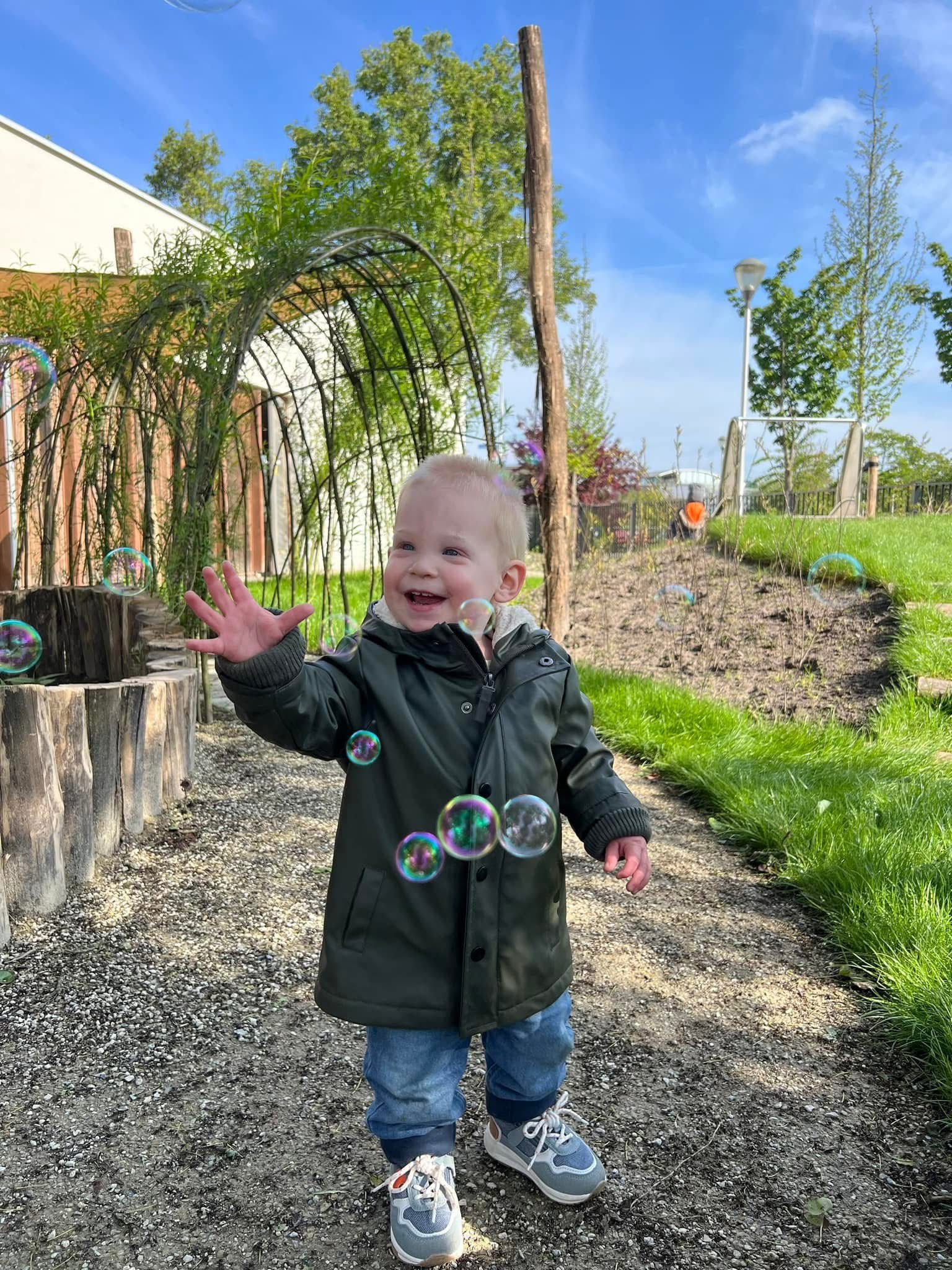 Bellenblaas buiten