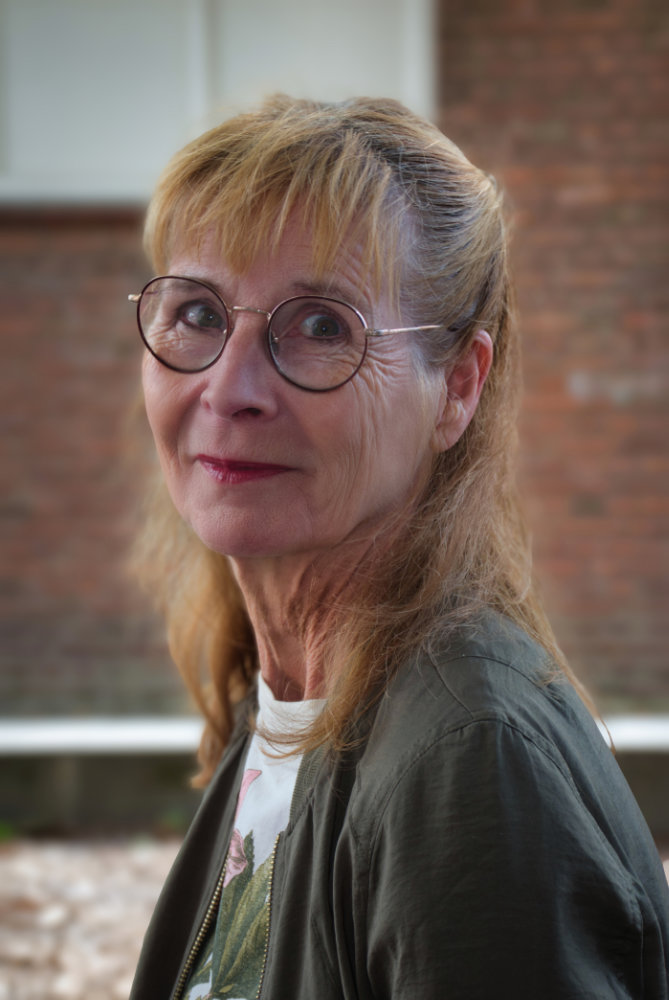 Annelies Loeff