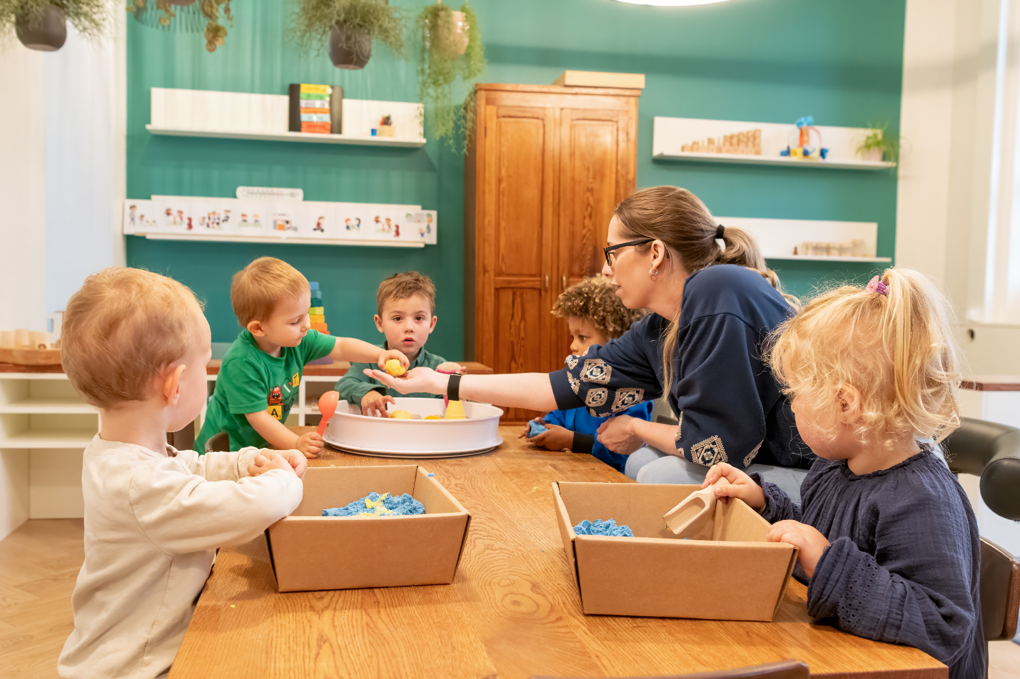 Peuters spelen bij peuteropvang Hasseltse Poorten